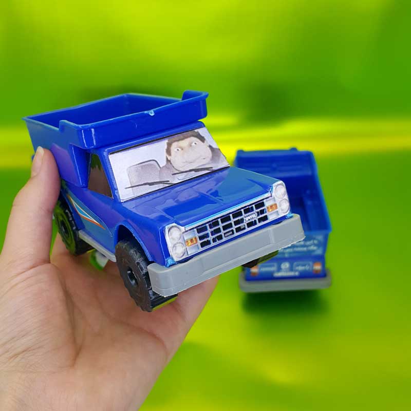 وانت نیسان آبی کوچک